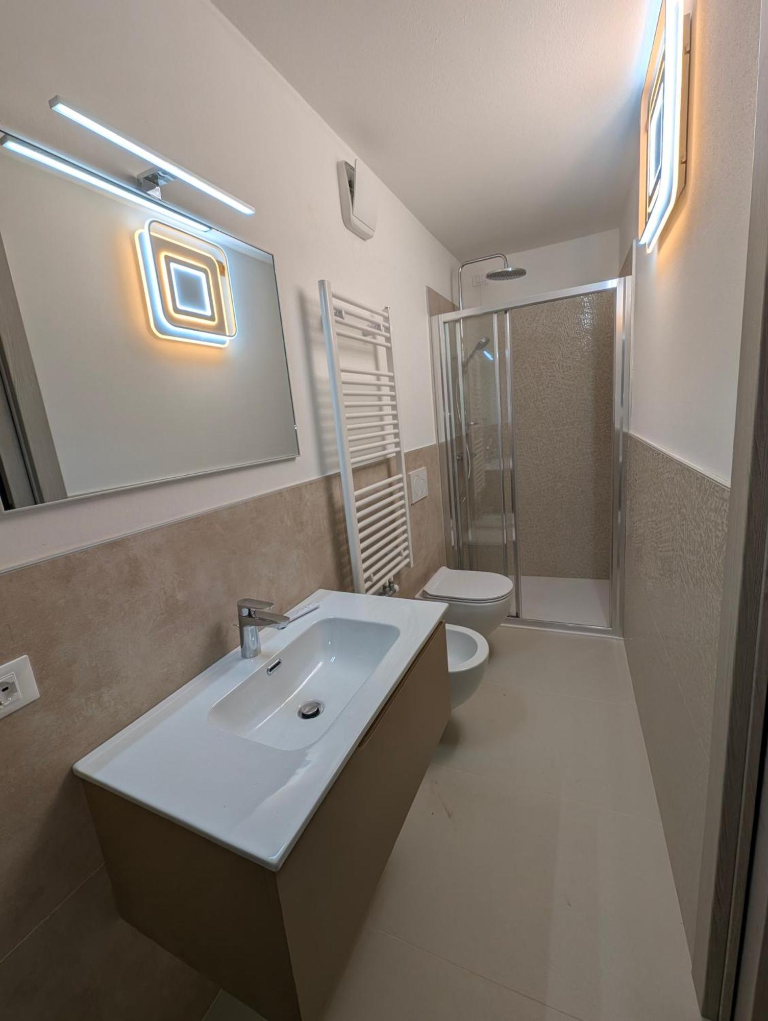 Spazioso E Completo Appartamento Con 3 Camere, Doppi Servizi, Fino A 8 Posti Letto Pedavena Exterior photo